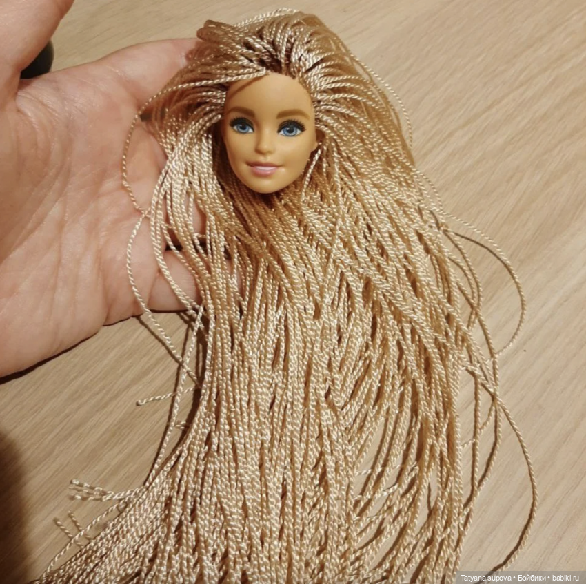 Волосы для куклы из пряжи своими руками - процесс по шагам