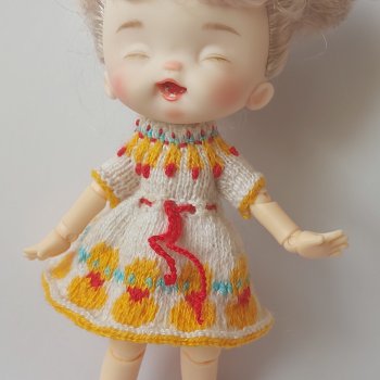 Новым малышам - новые наряды