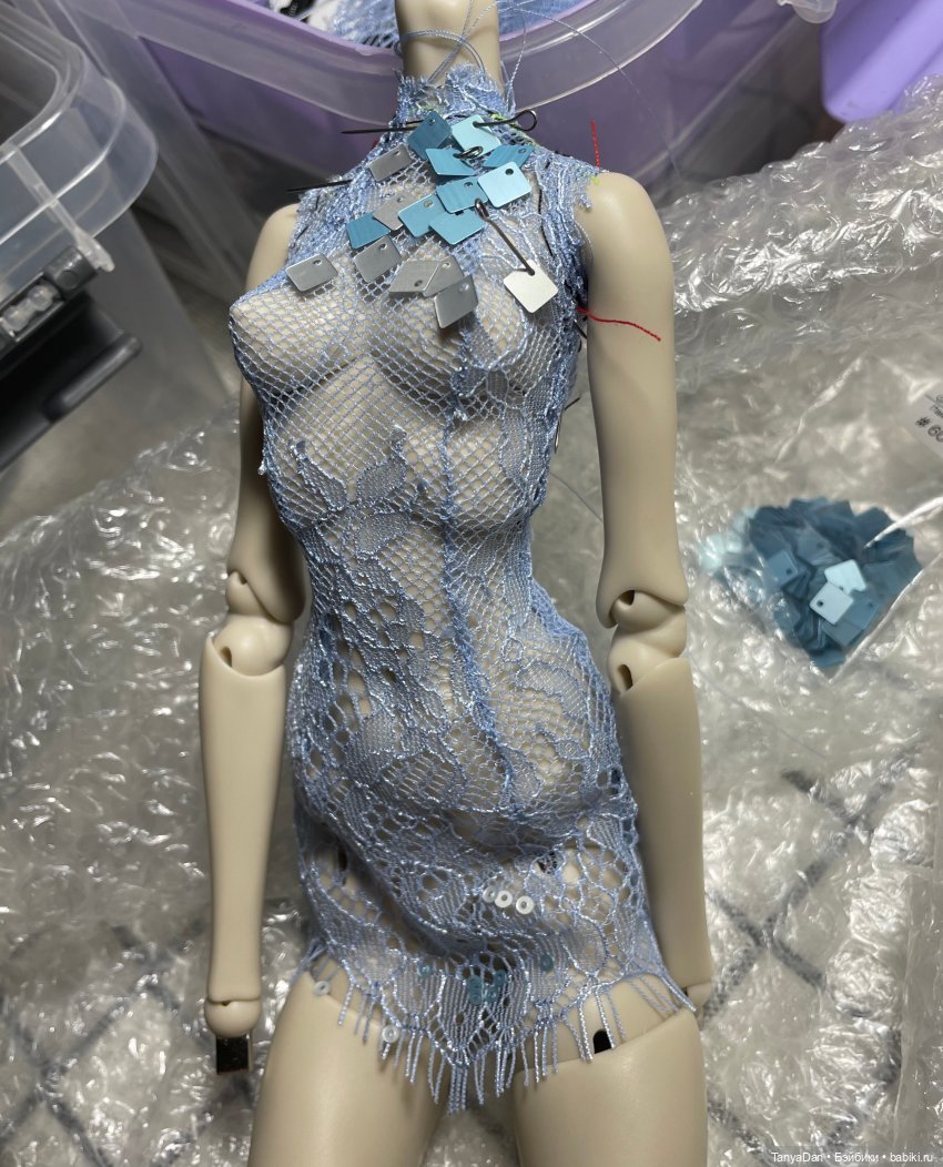 Маленькое платье цвета весеннего неба (фото 3)