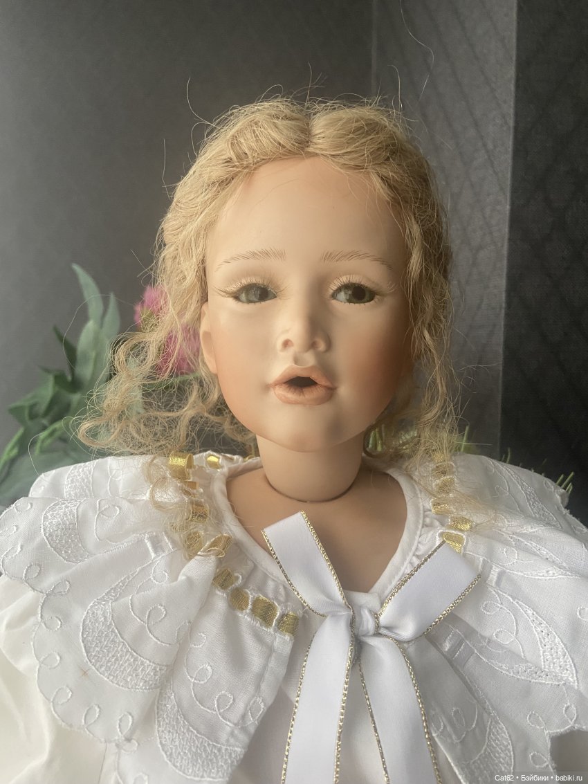 Прошу помочь опознать красавицу