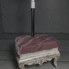 Подставки для кукол