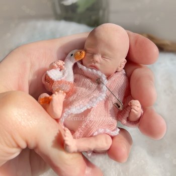 Миниатюрная кукла младенец Майя