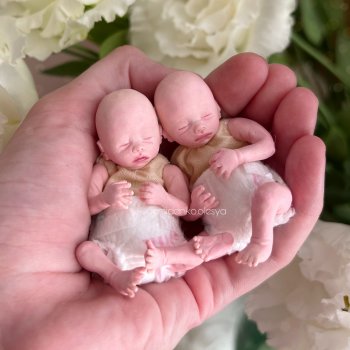 Куклы младенцы. Миниатюра из полимерной глины