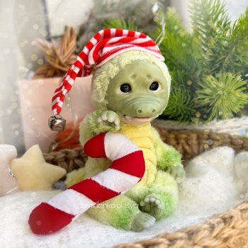 Маленький крокодильчик в ожидании чуда ✨