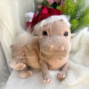 Бегемотик Офелия в новогодние праздники
