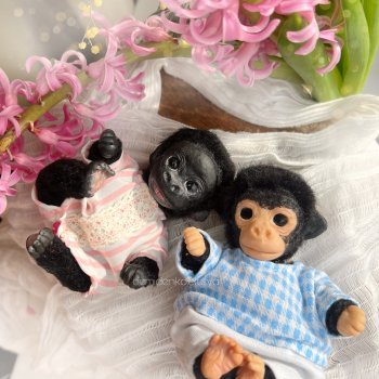 Обезьянки шимпанзе и горилла