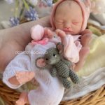 Миниатюрная кукла младенец Тея