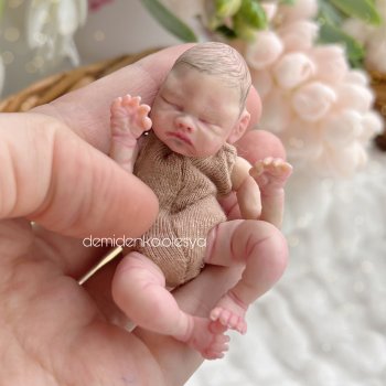 В процессе новый мальчишка