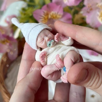 Миниатюрная кукла младенец Гордей. Миниреборн