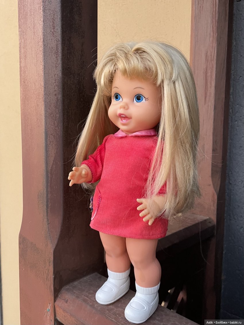 Кукла Mattel Bebe Tip-Tap 1968 год + каталог с Barbie (фото 9)