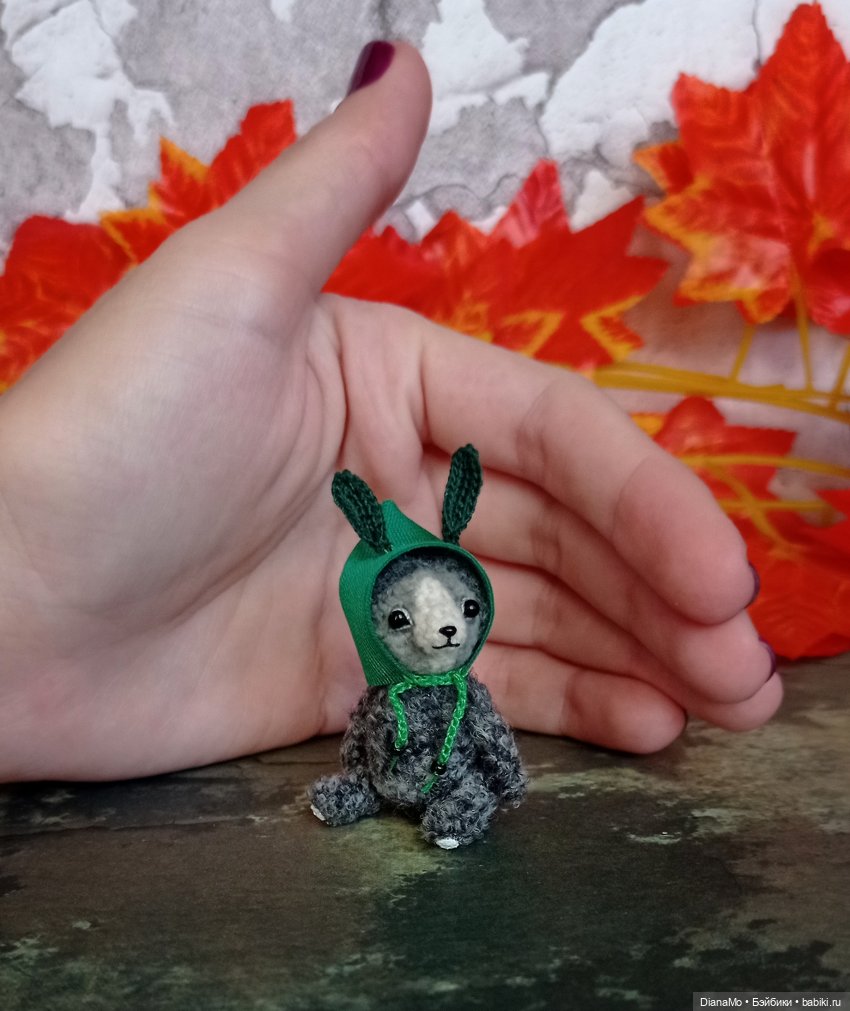 Оливер. Необычный мишка в милой шапочке