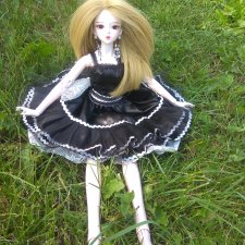 Мне нравятся черно- белые платья