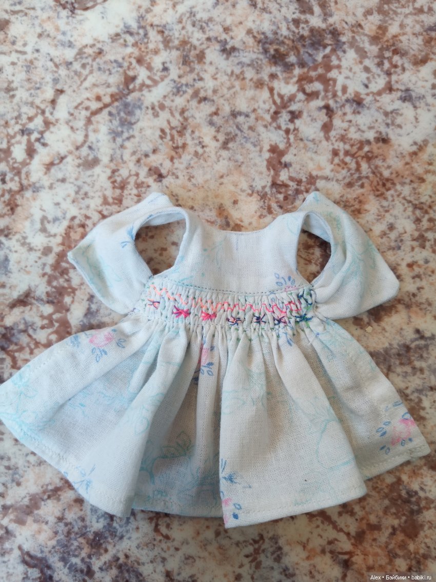 Новый наряд для Зайки — Одежда и обувь для кукол своими руками: фото (фото 2)