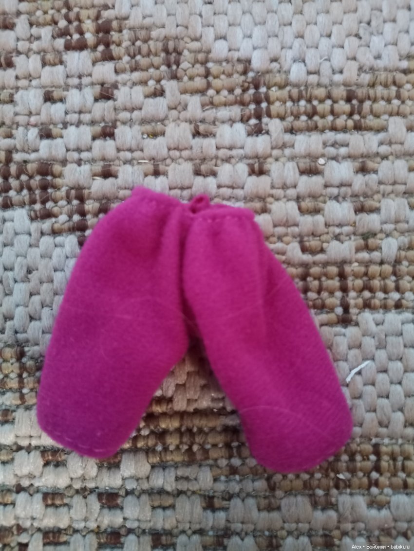 Шкаф Зайки — Одежда и обувь для кукол своими руками: фото