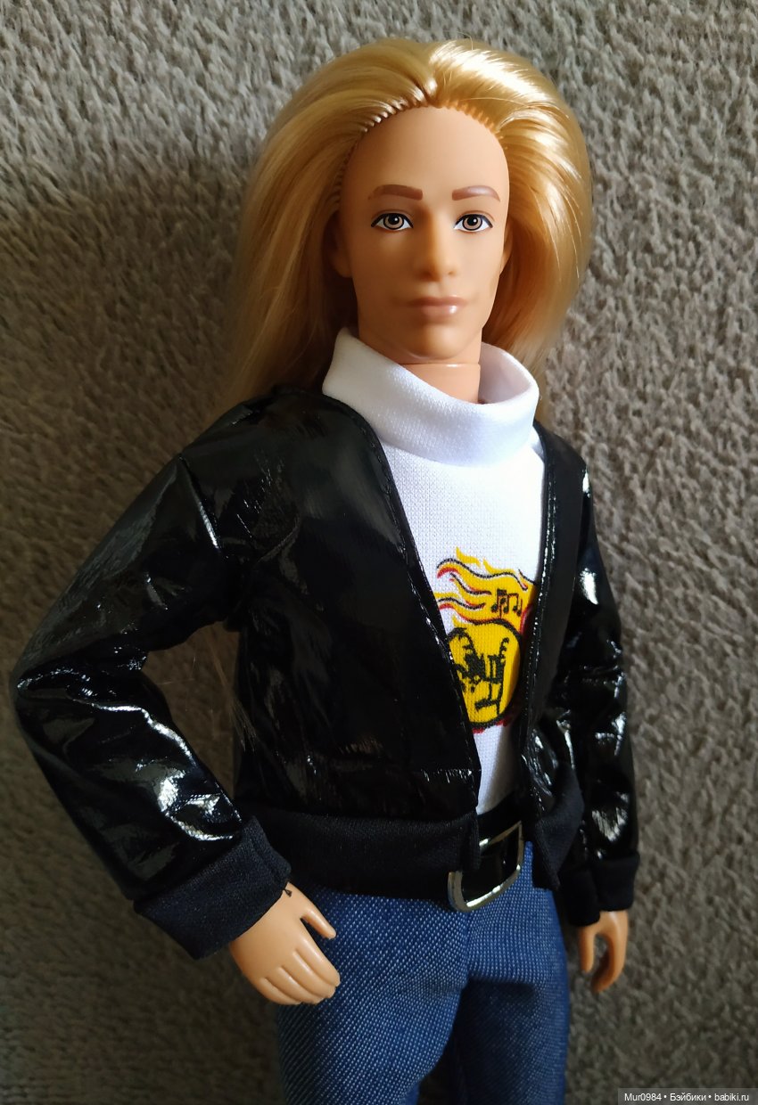 Знакомство новенького Арнольда и Илоны