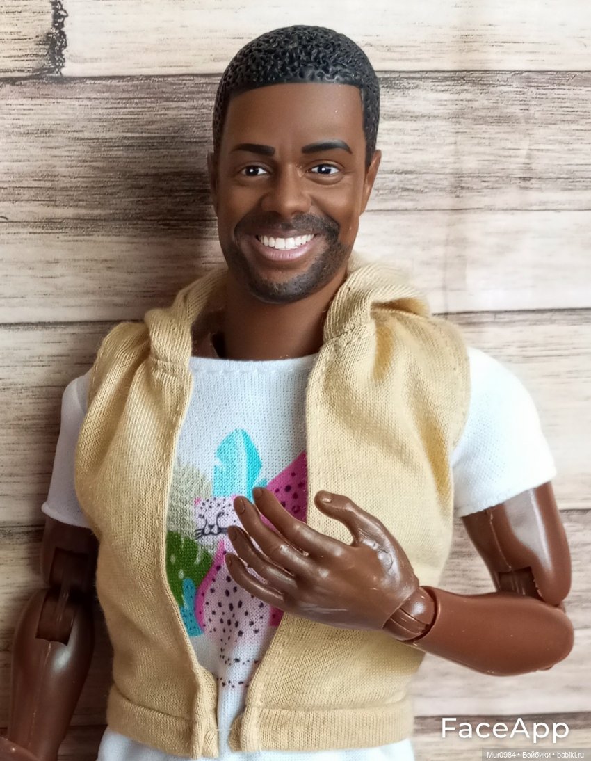 Ещё один новенький афромужчина