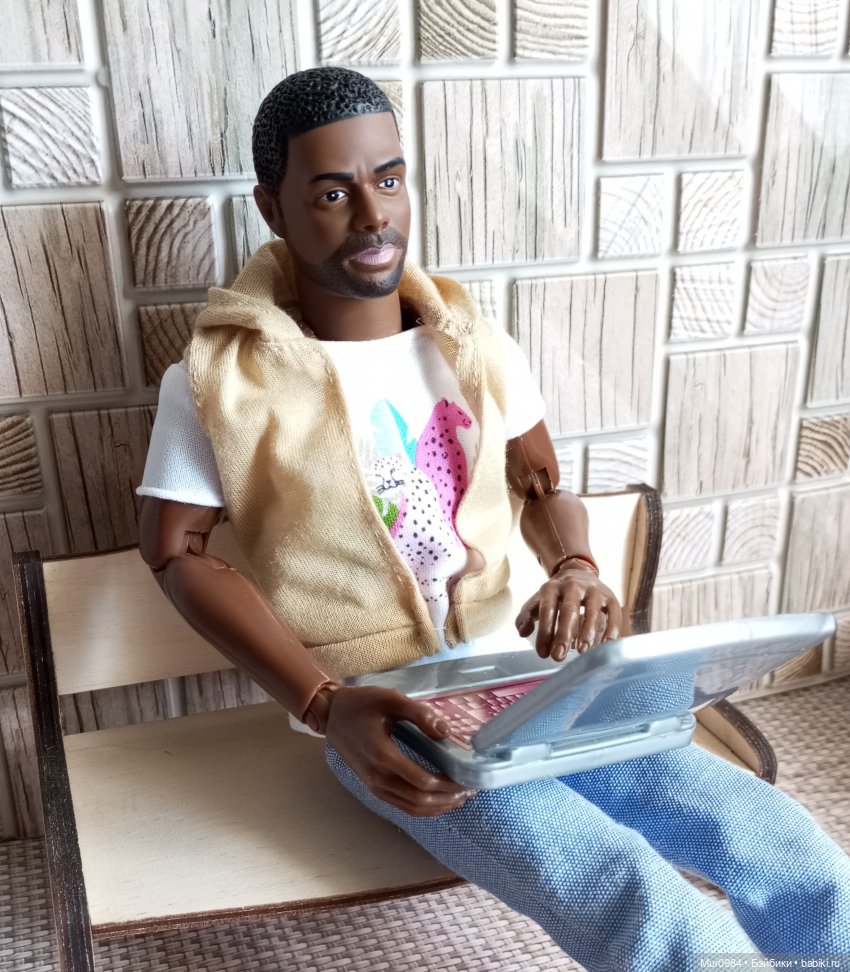 Ещё один новенький афромужчина | Бэйбики Ещё один новенький афромужчина (фото 3)