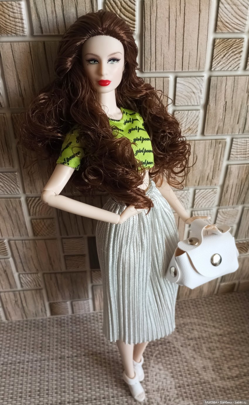 Ещё одна новенькая китайская Looks - Фрэя