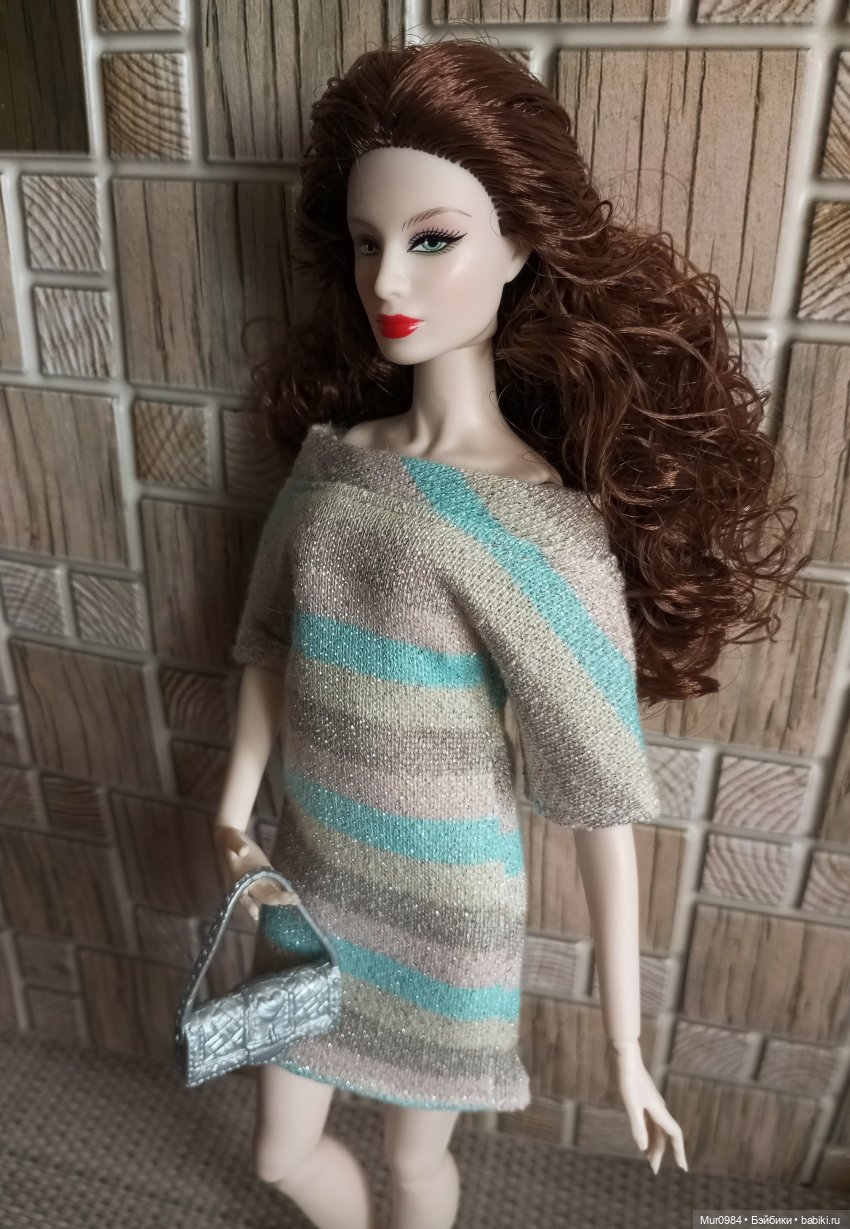 Ещё одна новенькая китайская Looks - Фрэя