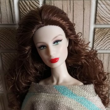 Ещё одна новенькая китайская Looks - Фрэя