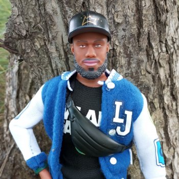 Аналог баскетболиста LeBron James