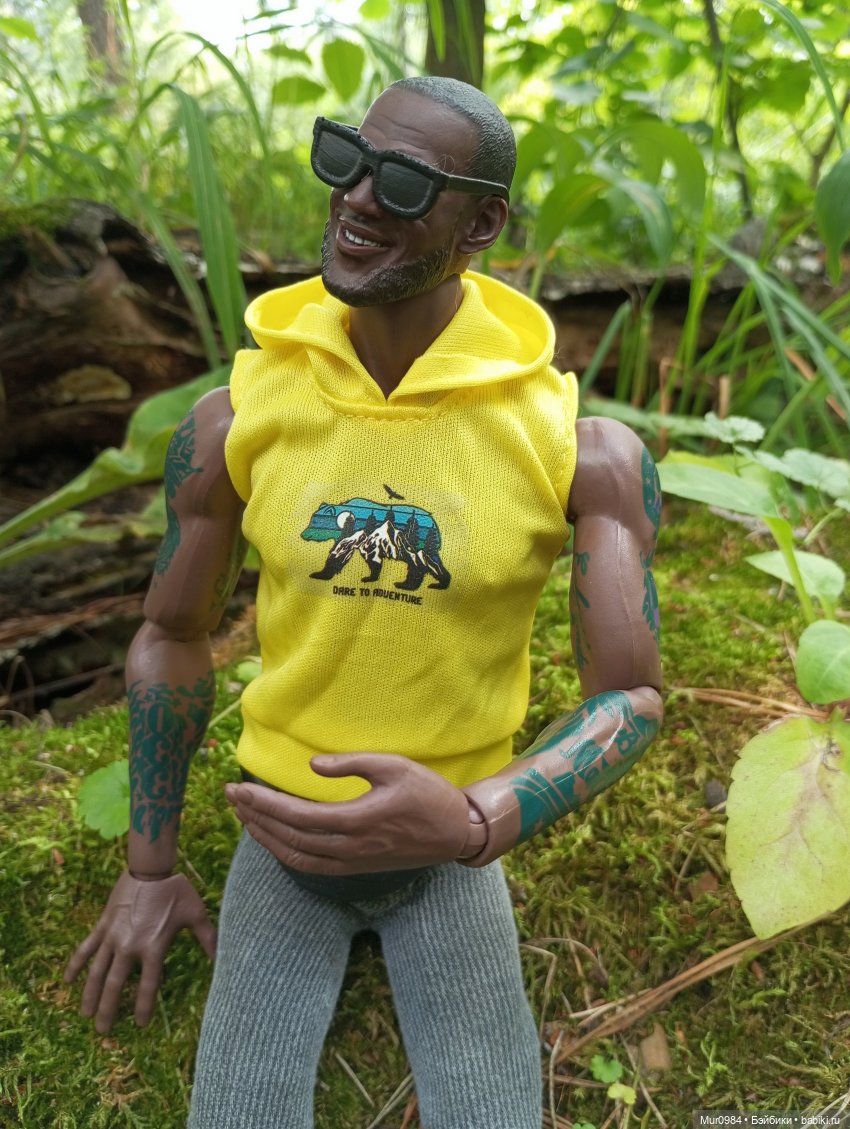 Ещё один баскетболист - экшен LeBron James