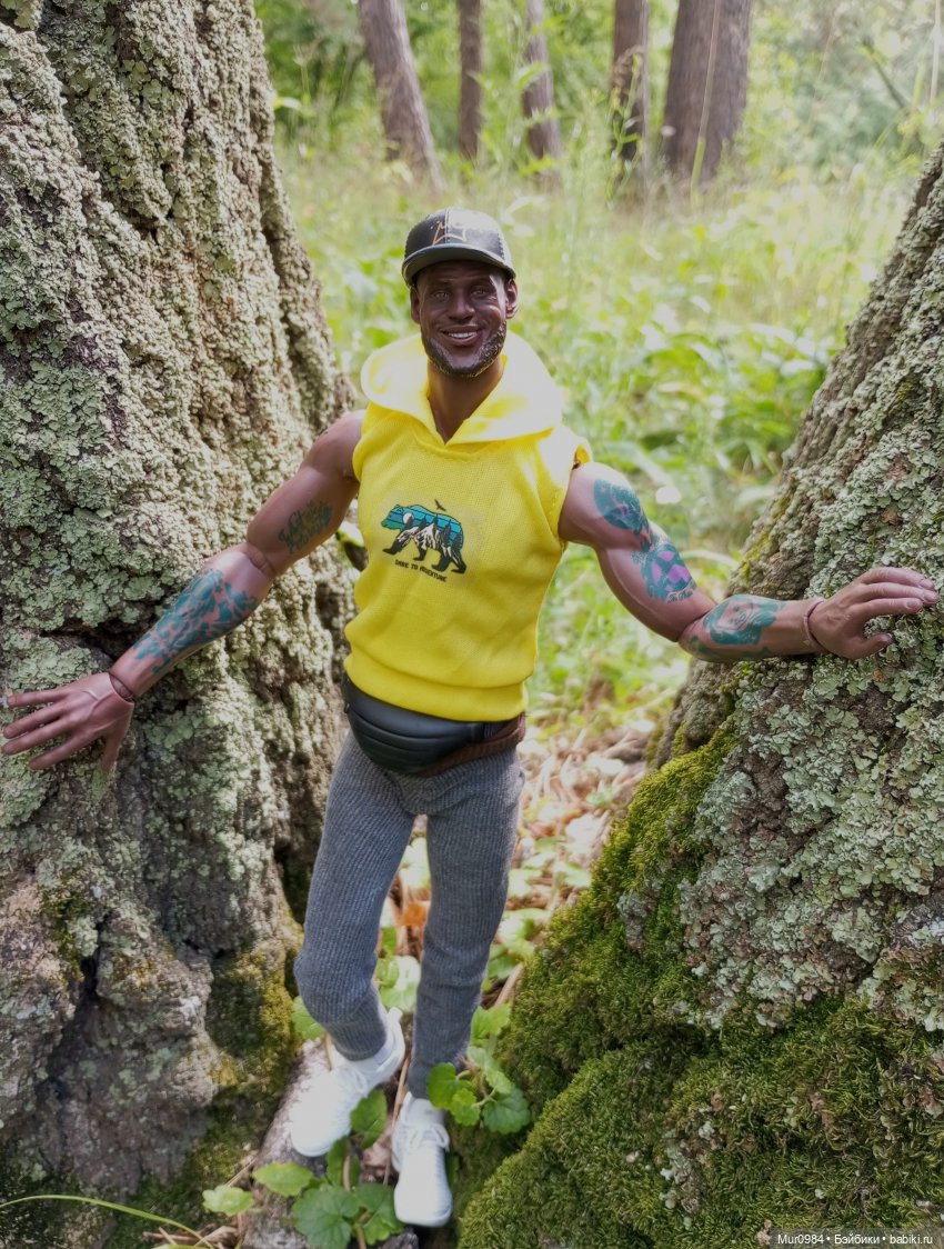 Ещё один баскетболист - экшен LeBron James