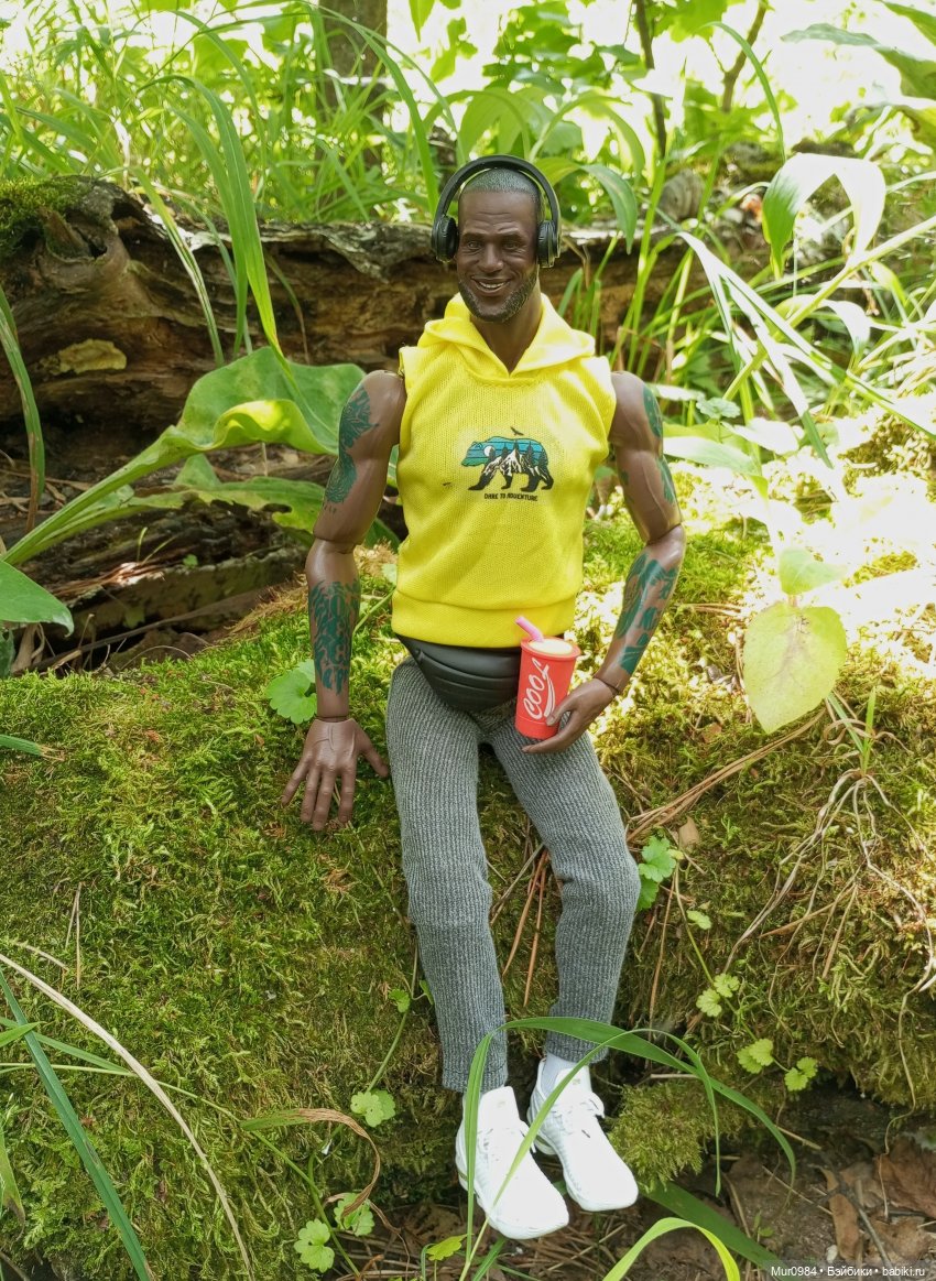 Ещё один баскетболист - экшен LeBron James