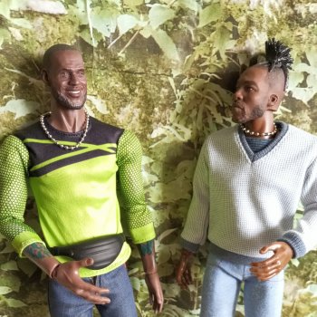 К нашему баскетболисту Джеймсу приехал друг Дэвид