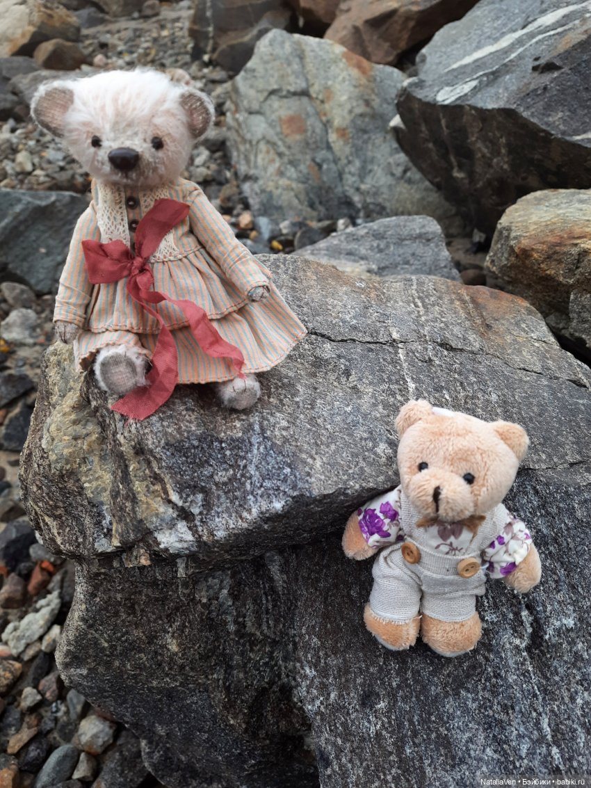 О Мини-Пухе, Пятачке, осенних берегах и полосочках для Мии, или Иванка получает посылку