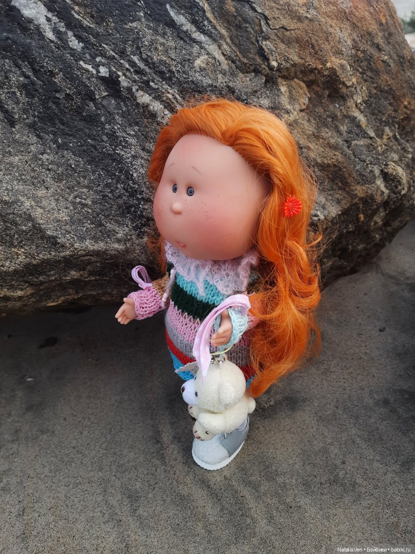 О Мини-Пухе, Пятачке, осенних берегах и полосочках для Мии, или Иванка получает посылку