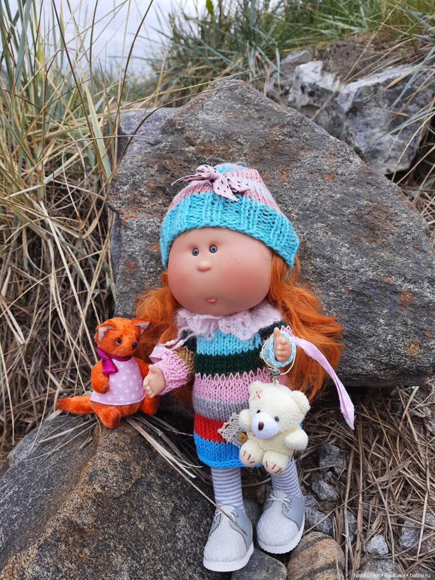 О Мини-Пухе, Пятачке, осенних берегах и полосочках для Мии, или Иванка получает посылку