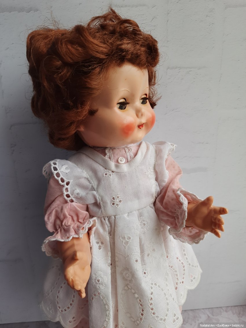 Об удивительных кукольных путях: Шагающая Энни - Roddy Walker 14", Англия 1950-х, твердый пластик (фото 6)