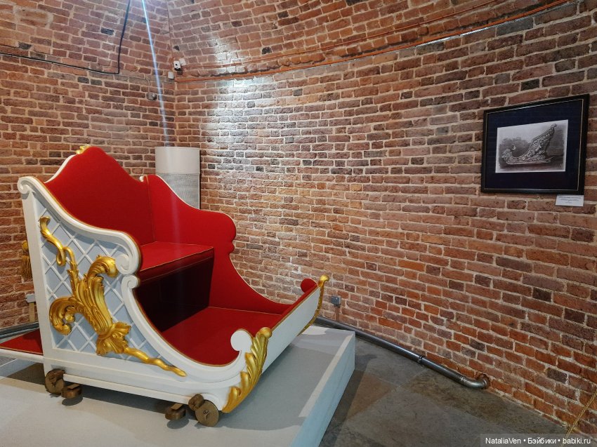 Лето с Минуш - Элен и тихая красота Ораниенбаума