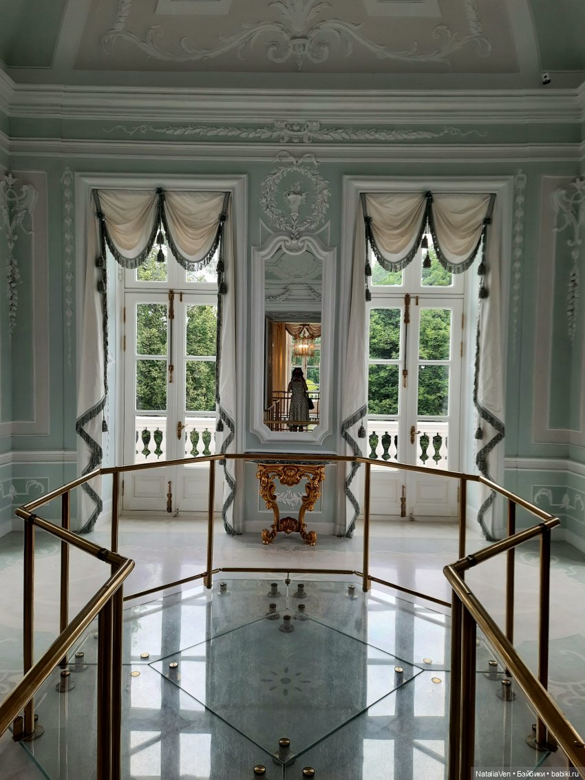 Лето с Минуш - Элен и тихая красота Ораниенбаума