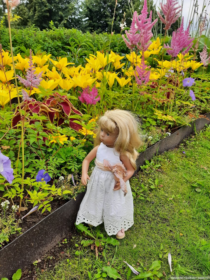 Лето с Минуш - Элен и тихая красота Ораниенбаума