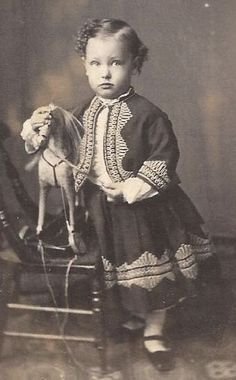 Платья для мальчиков. Возможно ли такое (фото 5)