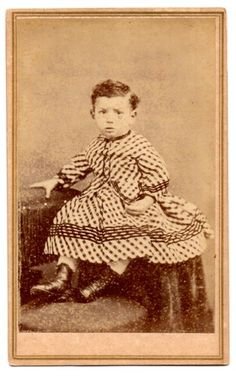 Платья для мальчиков. Возможно ли такое (фото 4)