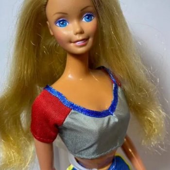 Помогите пожалуйста опознать куклу!