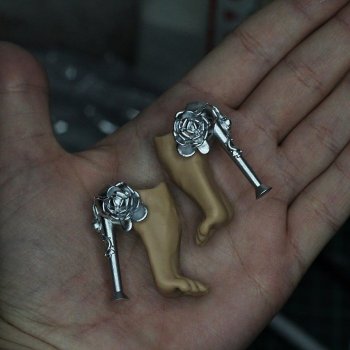 Напяточник для куклы или предмет аксессуара