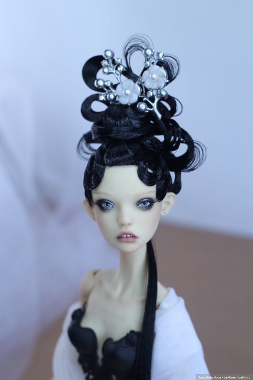 Уникальный парик для Popovy sisters