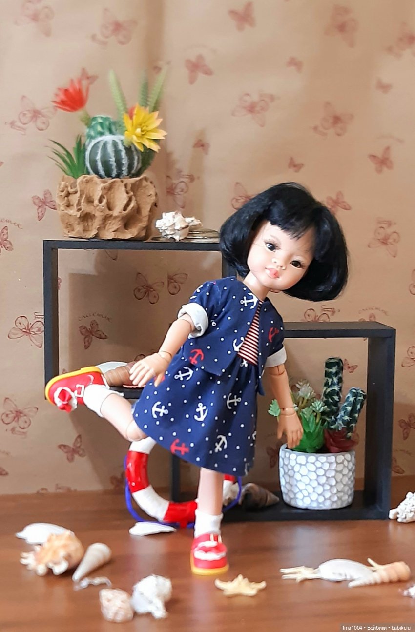 ИЗ ЖИЗНИ КУКОЛ Во что они одеваются