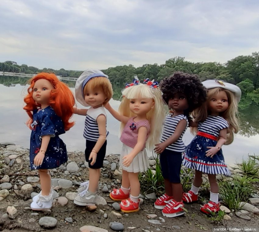 ИЗ ЖИЗНИ КУКОЛ Во что они одеваются (фото 2)