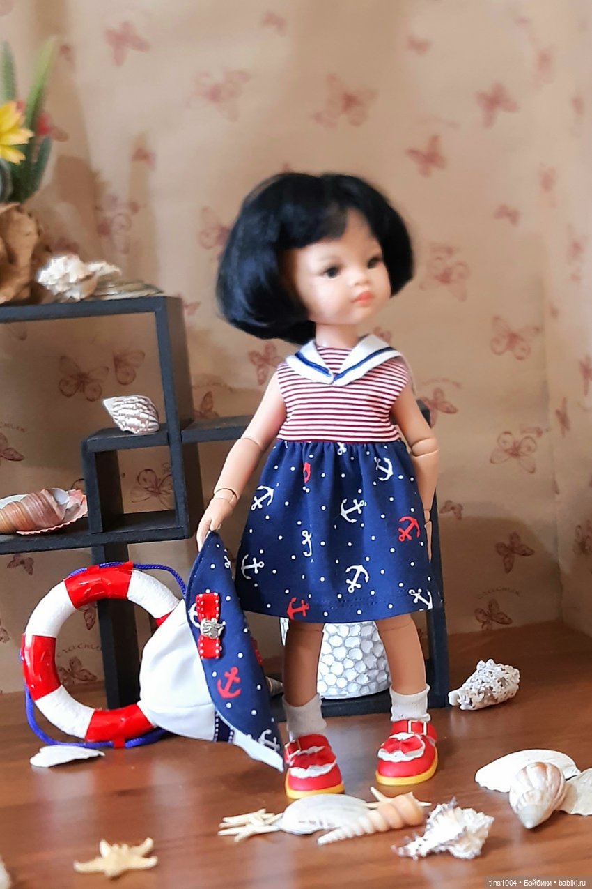 ИЗ ЖИЗНИ КУКОЛ Во что они одеваются