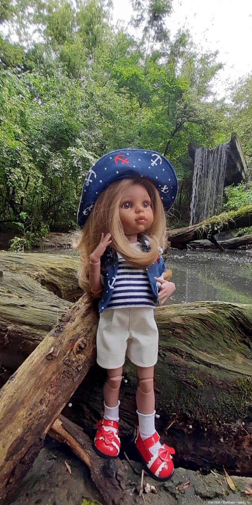 ИЗ ЖИЗНИ КУКОЛ Во что они одеваются