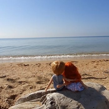 ИЗ ЖИЗНИ КУКОЛ Как они отдыхают 2 часть