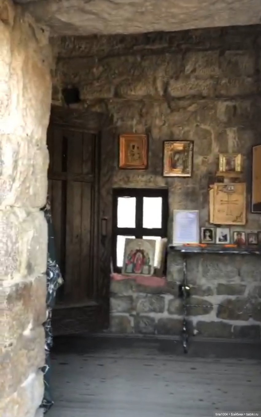 Осенние прогулки. Дорога к храму 1ч