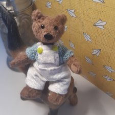 Мишка в штанишках