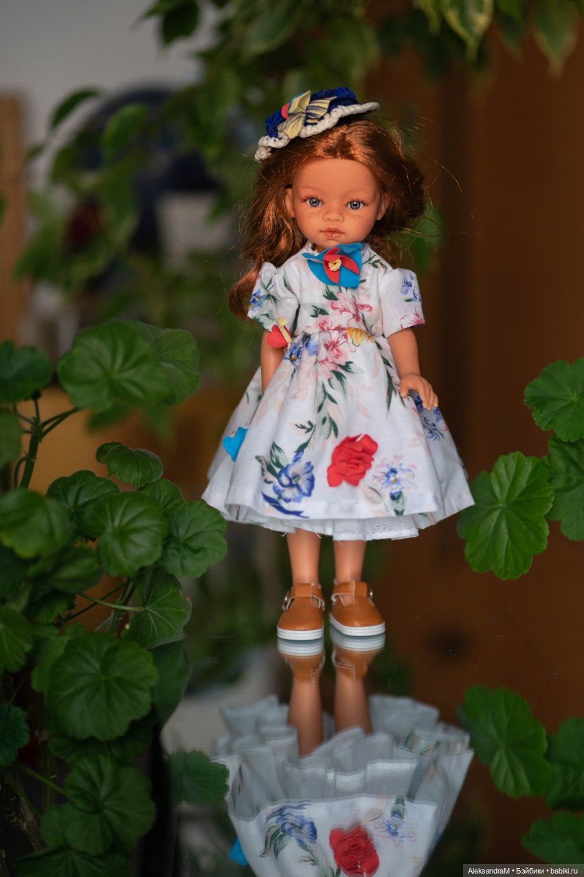 Белые платья для Паола Рейна