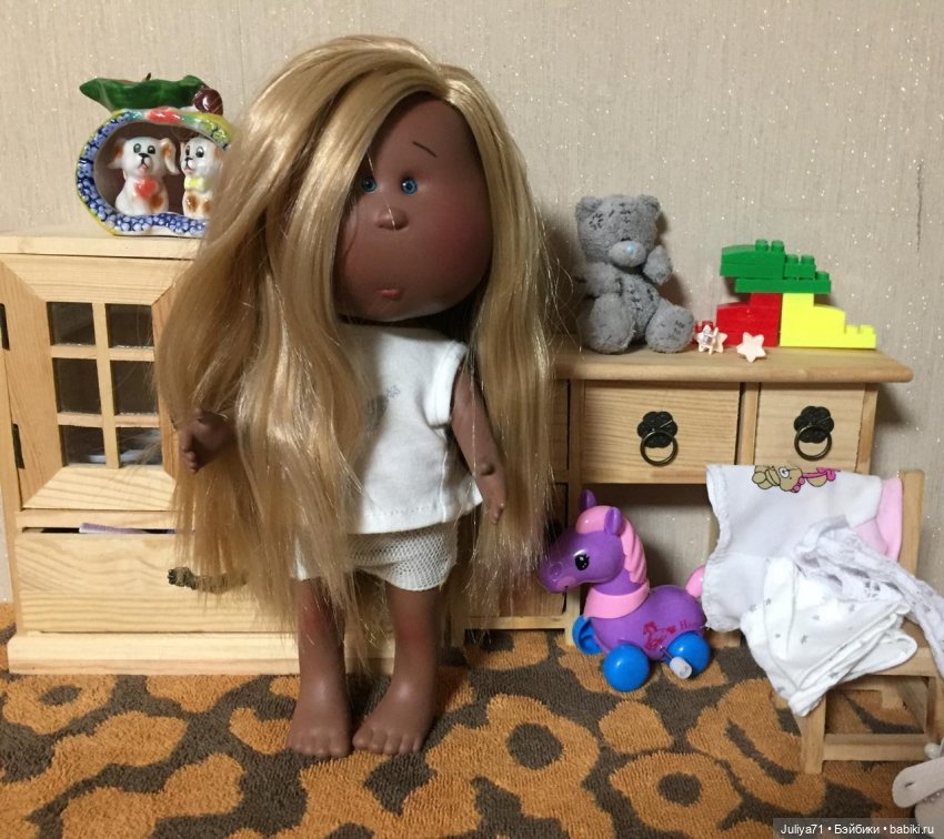 Антошка приехал — Куклы Nines d'Onil (Нинес): Миа (Mia) (фото 5)